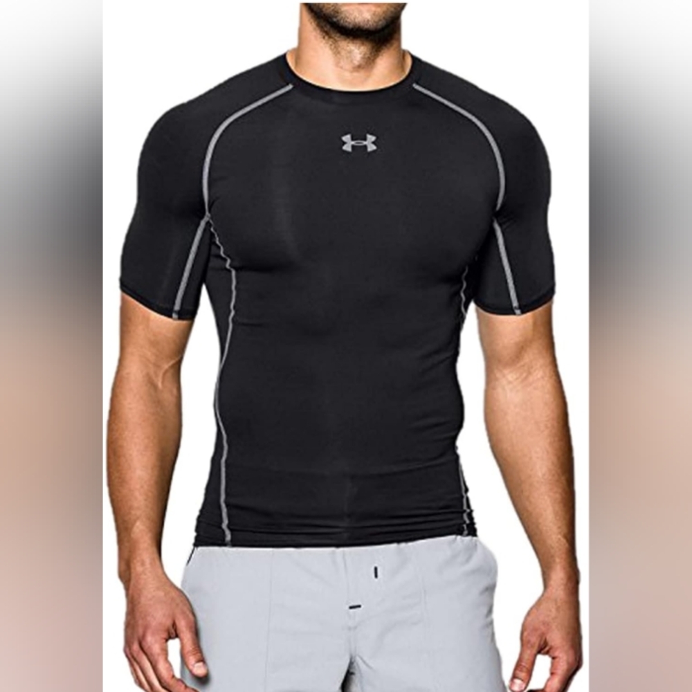 🎈Under Armour Boy's Black Rash Guard